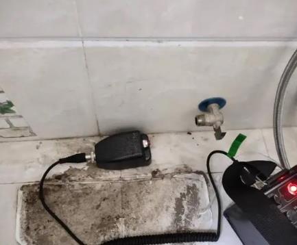 班戈屋顶漏水维修公司分享下卫生间漏水的危害及解决方法